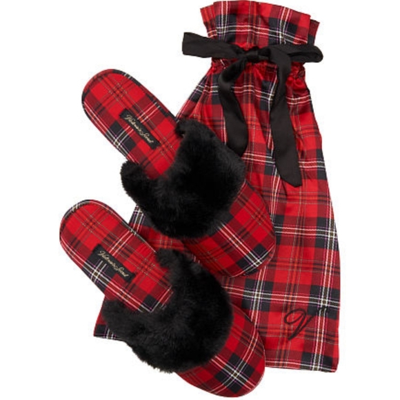 NWT Victoria's Secret Faux Fur Black W/ Cherries Slippers - Picture 4 of 6